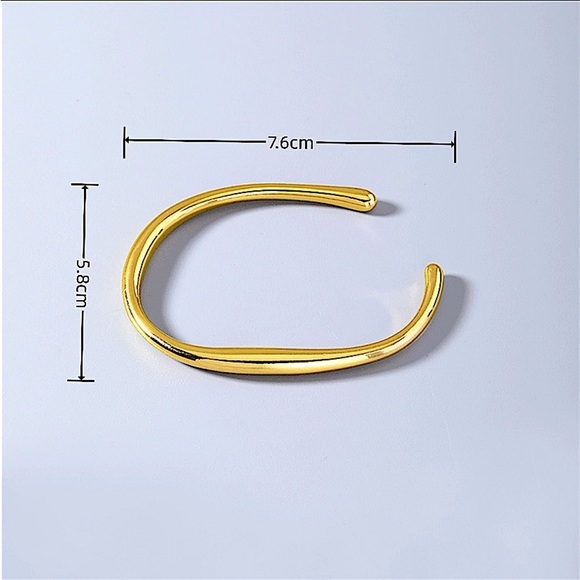 Gold Irregular Geometric Bangle Bracelet, Cuff, Gold Plated, 18K - Picture 5 of 5